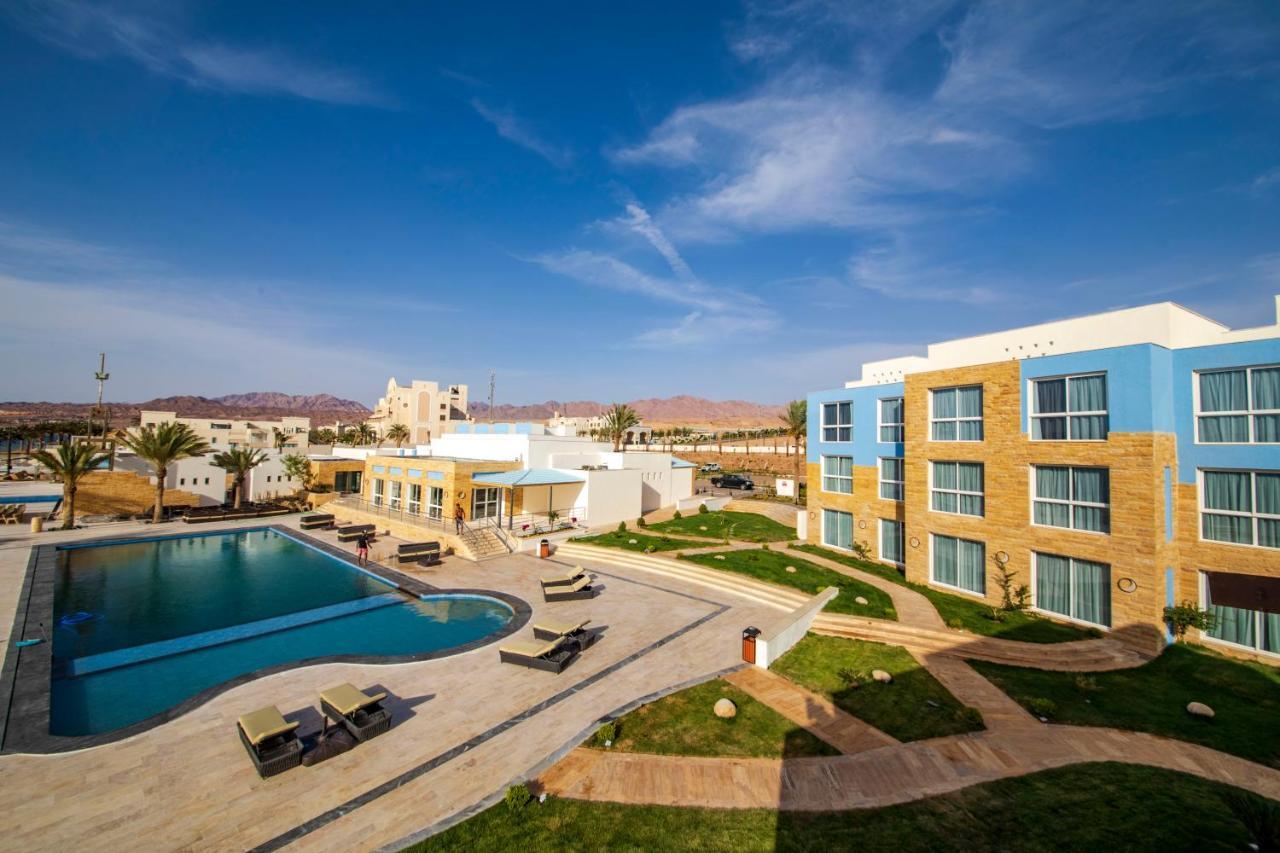 Luxotel Aqaba Beach Resort & Spa Only 15 Years Plus ภายนอก รูปภาพ