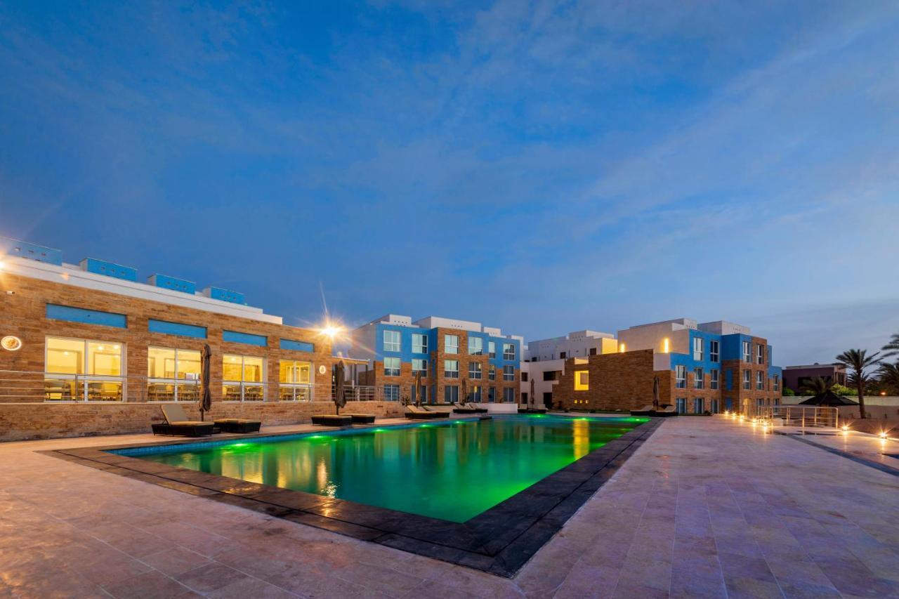 Luxotel Aqaba Beach Resort & Spa Only 15 Years Plus ภายนอก รูปภาพ