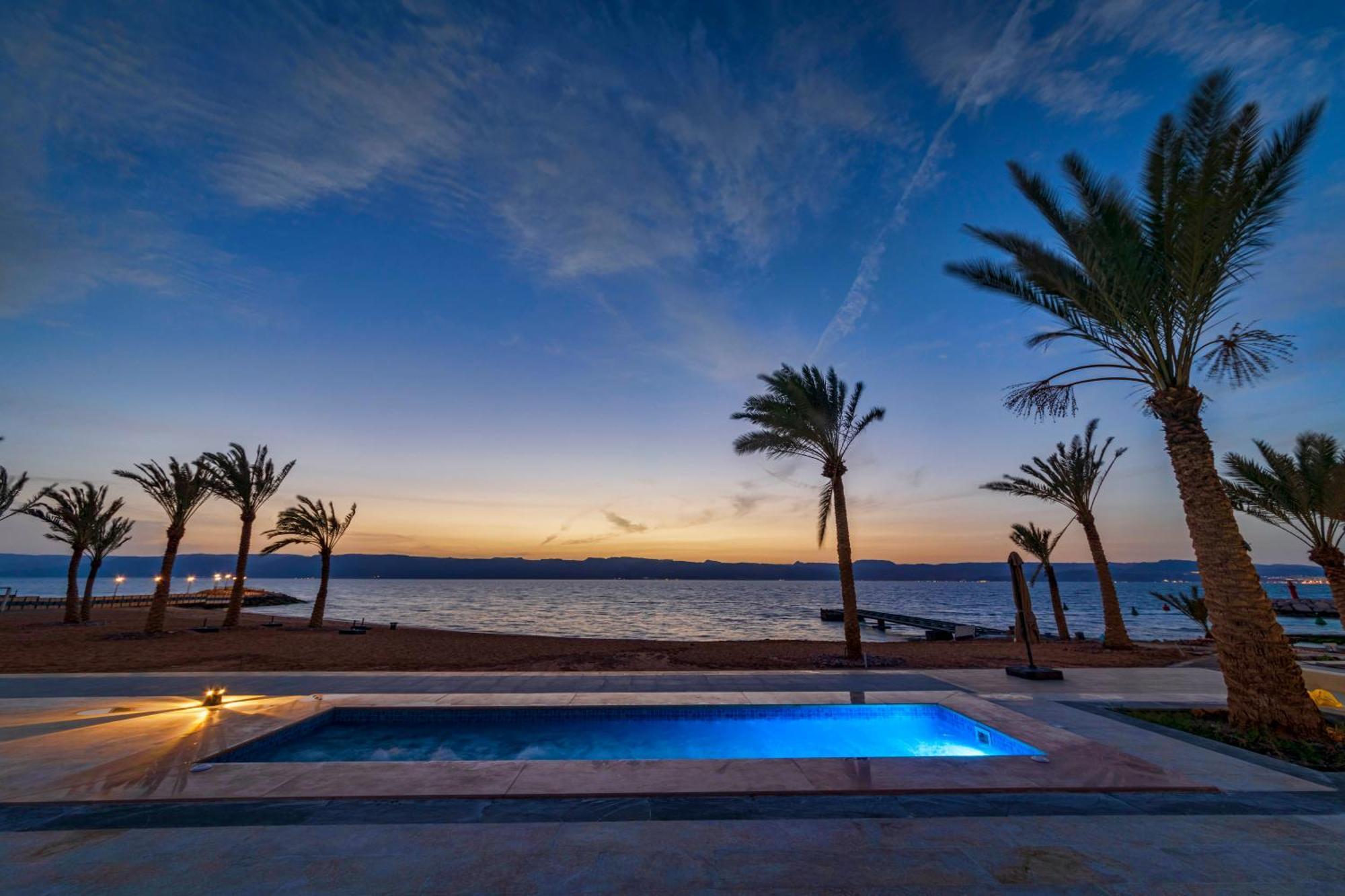 Luxotel Aqaba Beach Resort & Spa Only 15 Years Plus ภายนอก รูปภาพ