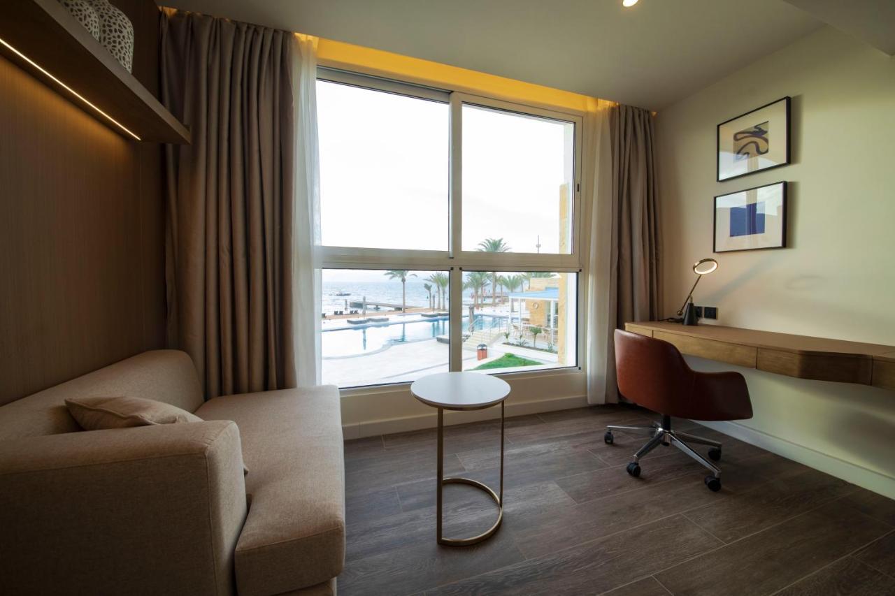 Luxotel Aqaba Beach Resort & Spa Only 15 Years Plus ภายนอก รูปภาพ