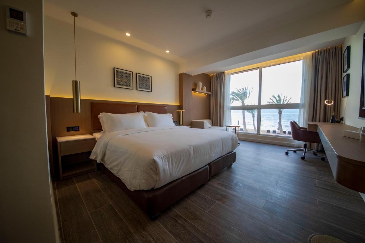 Luxotel Aqaba Beach Resort & Spa Only 15 Years Plus ภายนอก รูปภาพ