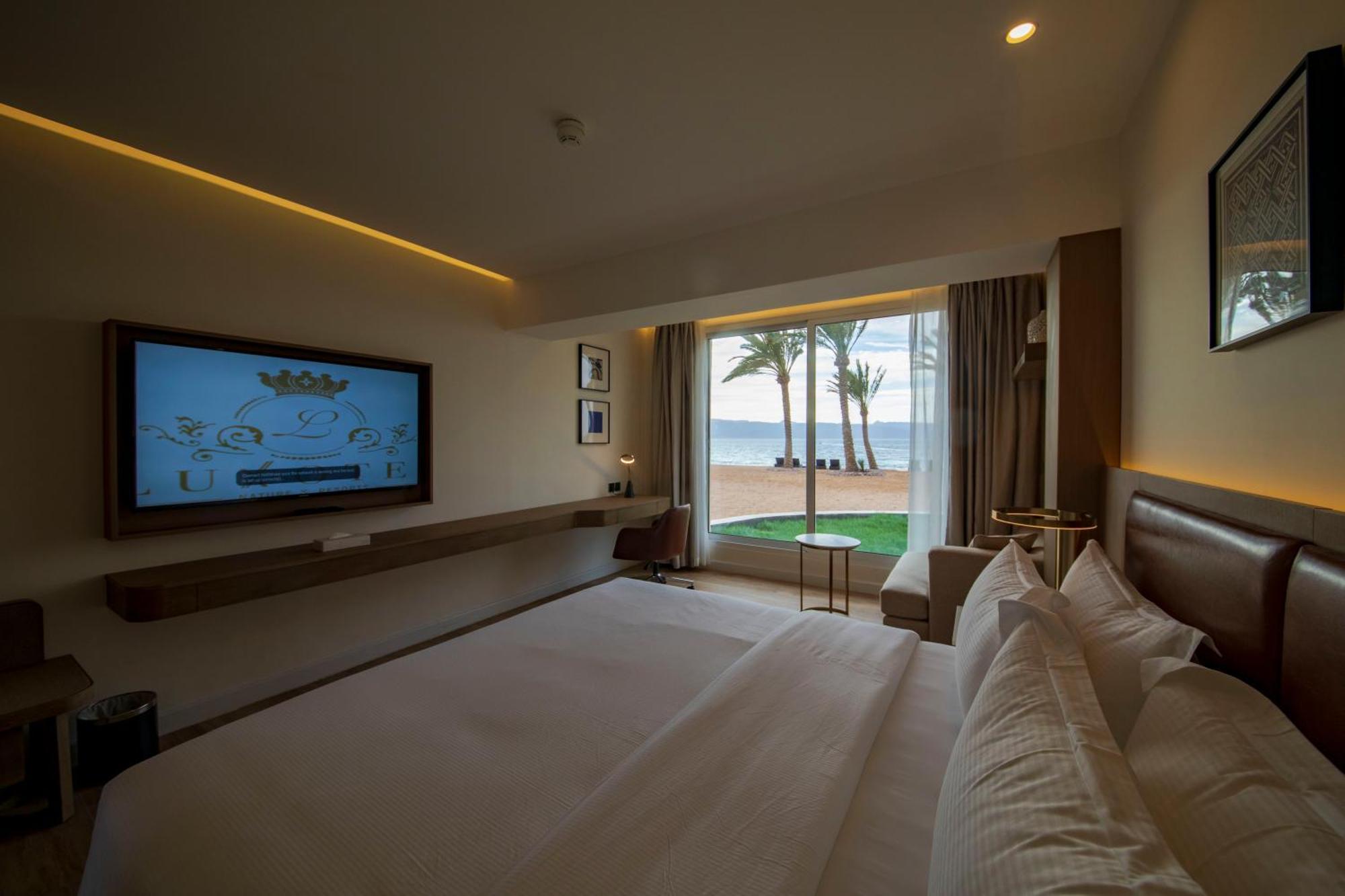 Luxotel Aqaba Beach Resort & Spa Only 15 Years Plus ภายนอก รูปภาพ